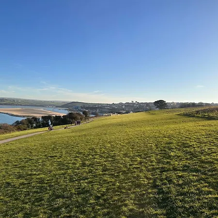 Padstow Lodge